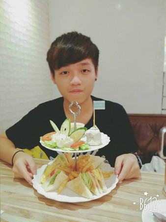 享受下午茶照